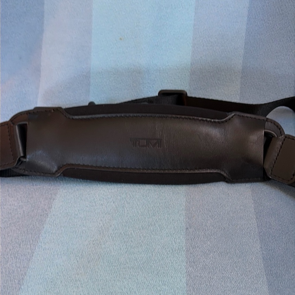 Tumi Articulating Shoulder Strap